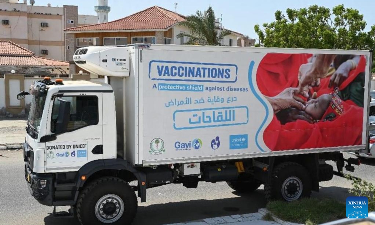 This photo taken on Oct. 5, 2024 shows a truck carrying cholera vaccine doses in Port Sudan, Sudan. Sudan's health ministry said on Saturday it has received 1.4 million doses of cholera vaccine from international organizations, as the country grapples with an outbreak that has infected over 20,000 people. (Photo: Xinhua)