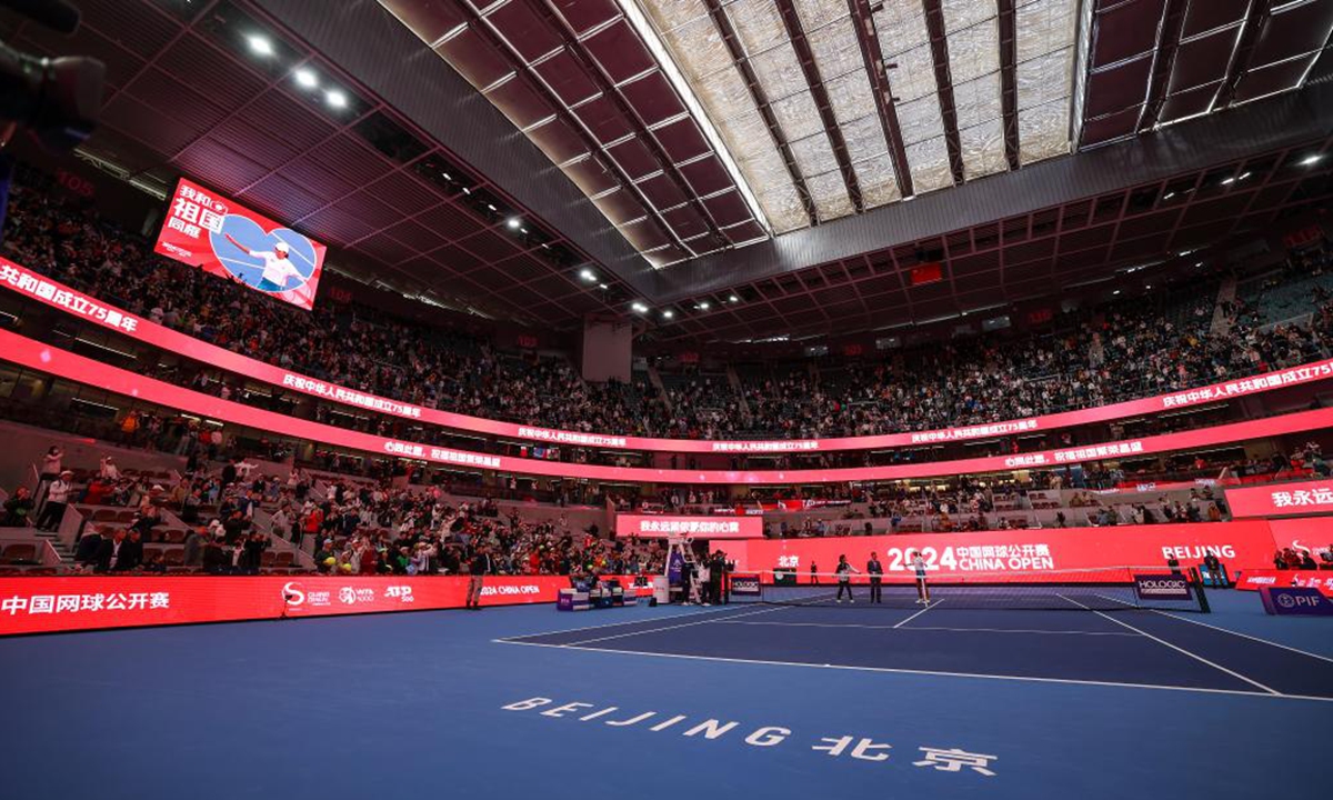 Zhang Shuai celebrates after her women's singles round of 16 match against Magdalena Frech at the 2024 China Open, Oct. 1, 2024. (Photo: Xinhua)