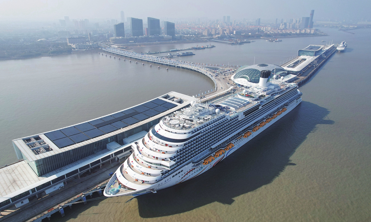 The first domestically built large cruise ship, Adora Magic City, welcomes its first group of passengers - more than 3,000 people - at the Shanghai Wusongkou International Cruise Terminal in East China's Shanghai on January 1, 2024. On the same day, the cruise ship embarked on its maiden commercial voyage, taking passengers to popular destinations in Northeast Asia, such as Japan and South Korea. Photo: VCG