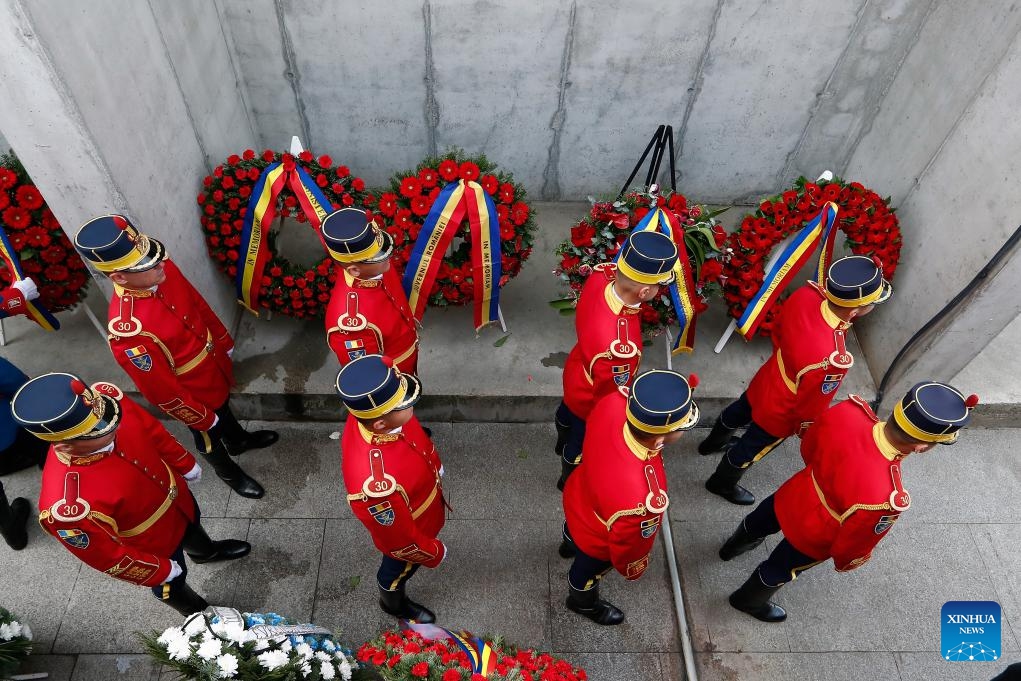 Guards of honour attend a ceremony to mark the Romanian national Holocaust remembrance day in Bucharest, Romania, Oct. 9, 2024. (Photo: Xinhua)