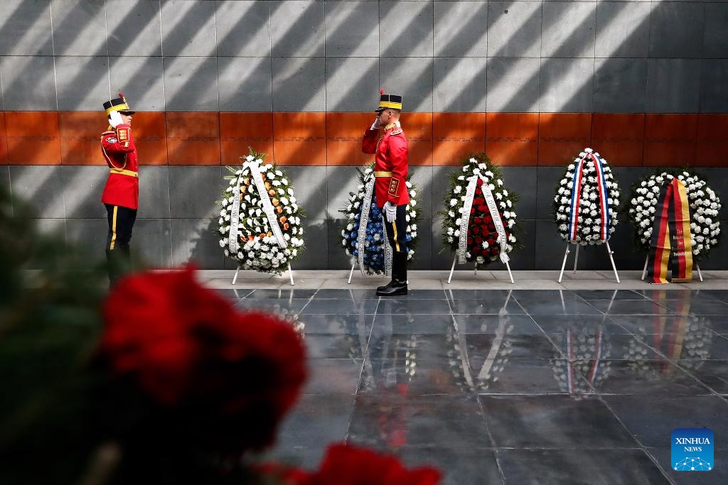 Guards of honour attend a ceremony to mark the Romanian national Holocaust remembrance day in Bucharest, Romania, Oct. 9, 2024. (Photo: Xinhua)