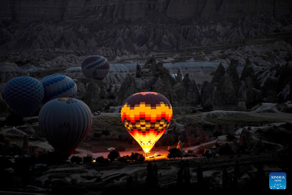 Hot air balloons are seen in Cappadocia, Türkiye on Oct. 9, 2024. (Photo: Xinhua)