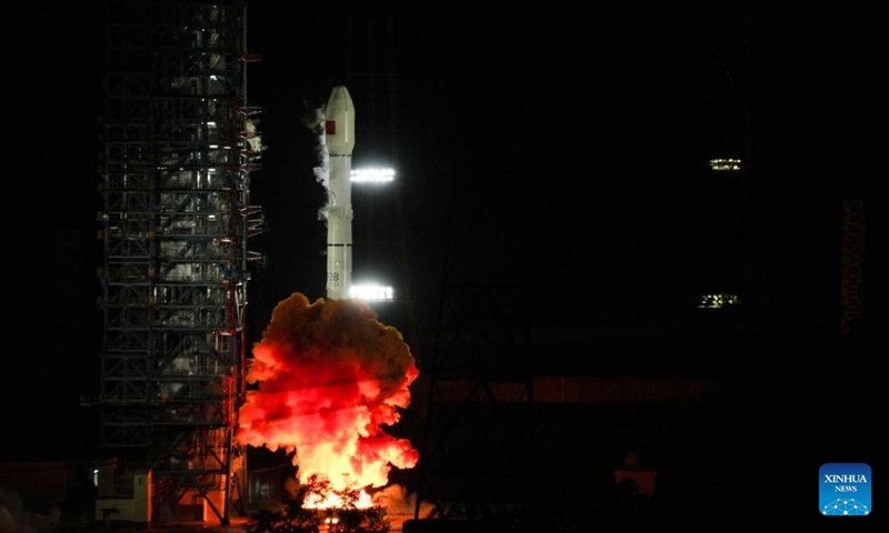 A Long March-3B carrier rocket carrying a new high-orbit internet services satellite blasts off from the Xichang Satellite Launch Center in southwest China's Sichuan Province, Oct. 10, 2024. The satellite was launched at 9:50 p.m. (Beijing Time) and then entered its preset orbit. It is the third member of an internet delivery high-orbit satellite group. (Photo: Xinhua)