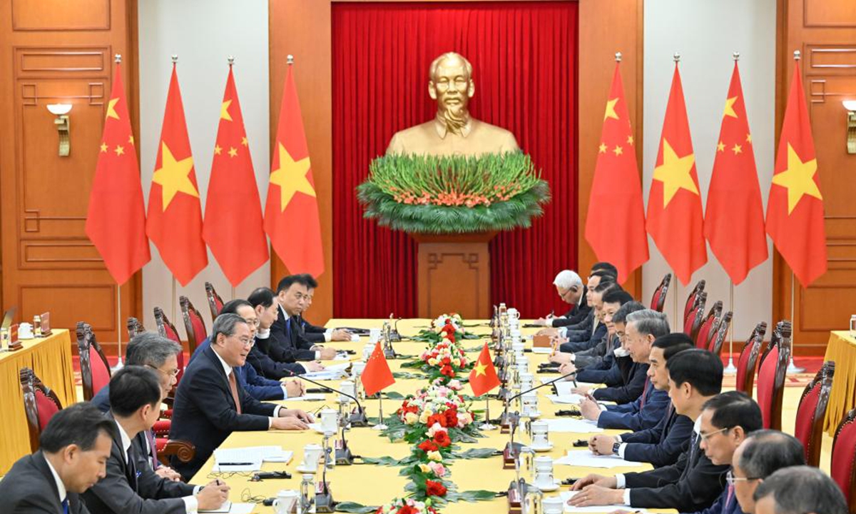 Chinese Premier Li Qiang meets with To Lam, general secretary of the Communist Party of Vietnam Central Committee and Vietnamese president, in Hanoi, Vietnam, Oct. 12, 2024.  (Photo: Xinhua)