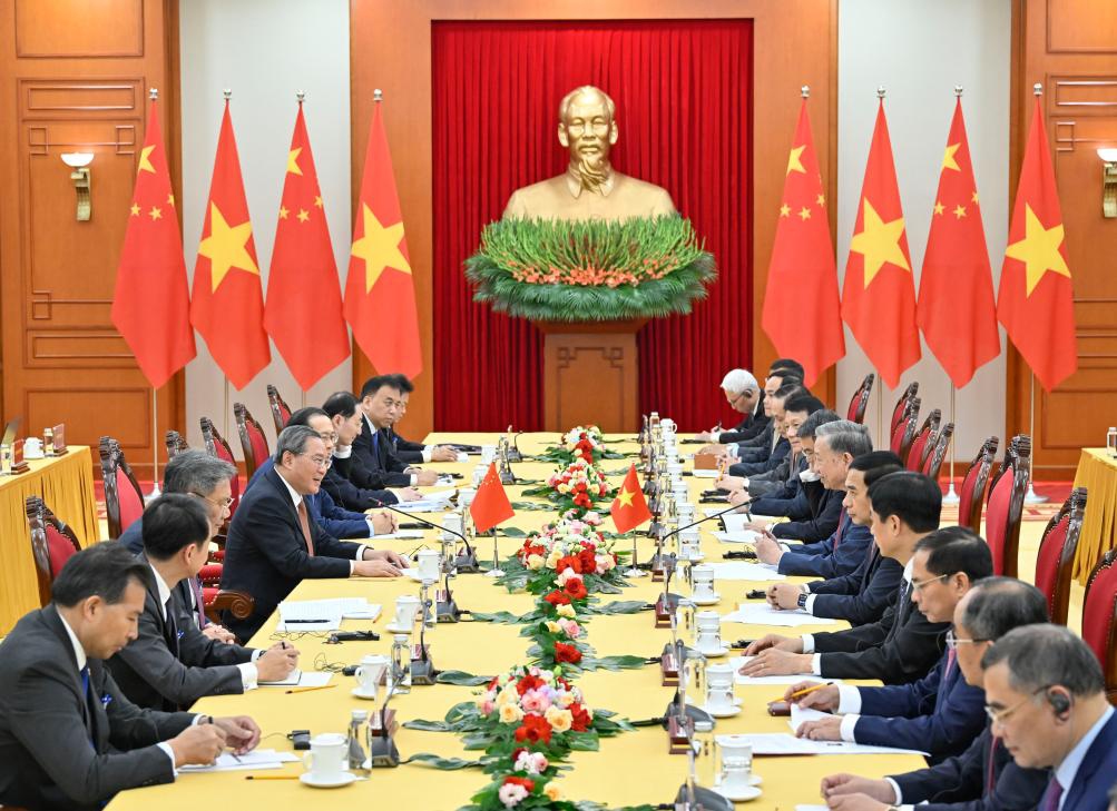 Chinese Premier Li Qiang meets with To Lam, general secretary of the Communist Party of Vietnam Central Committee and Vietnamese president, in Hanoi, Vietnam, Oct. 12, 2024.  (Photo: Xinhua)