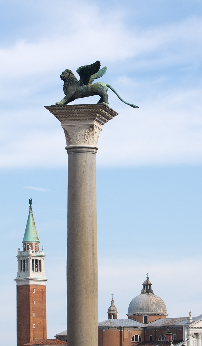 The Lion of St. Mark standing on a column in St. Mark's Square in Venice, Italy Photo: VCG