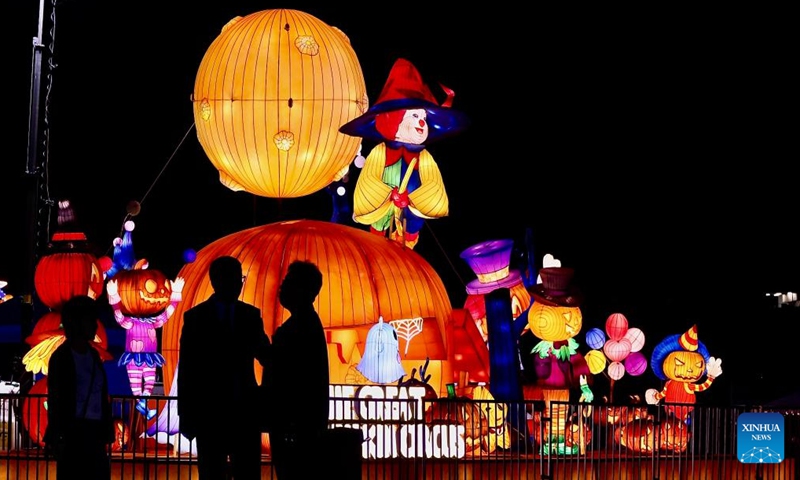 People visit the 2024 Los Angeles Lantern Art Expo in Arcadia, Los Angeles County, California, the United States, on Oct. 17, 2024. (Photo: Xinhua)