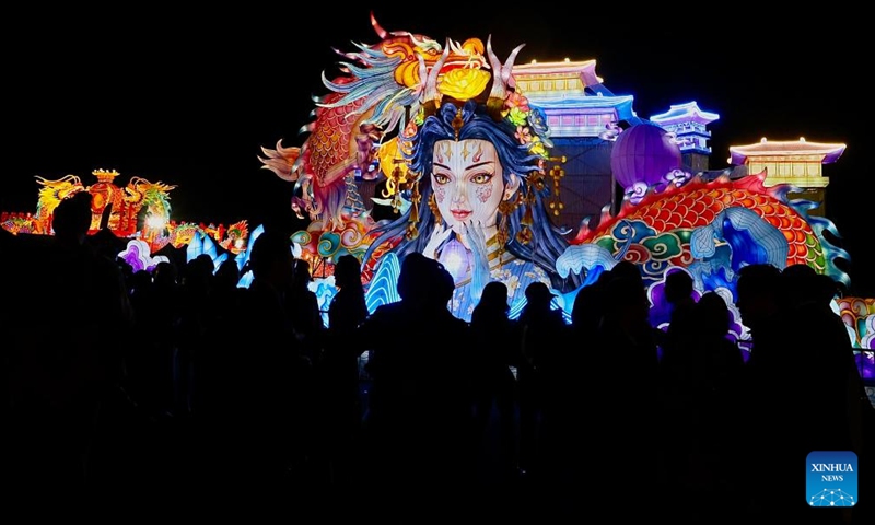 People visit the 2024 Los Angeles Lantern Art Expo in Arcadia, Los Angeles County, California, the United States, on Oct. 17, 2024. (Photo: Xinhua)