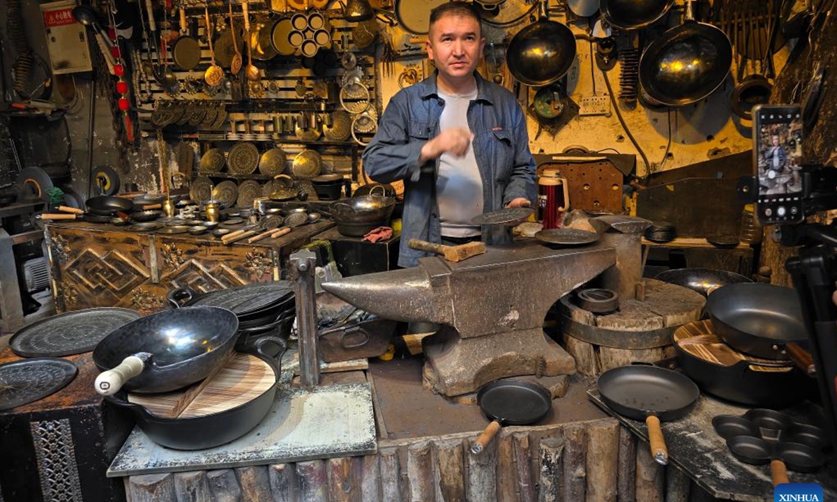 This photo taken by Luis Antonio Lainez Ruiz, an attendee of the sixth World Media Summit, shows a smithy in Kashgar, northwest China's Xinjiang Uygur Autonomous Region, Oct. 16, 2024. (Photo: Xinhua)