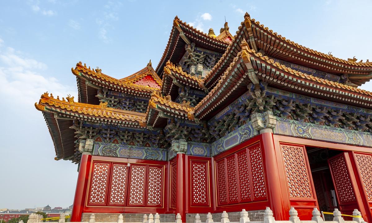 An ancient architecture with <em>sun mao</em> structure in the Palace Museum in Beijing Photo: VCG