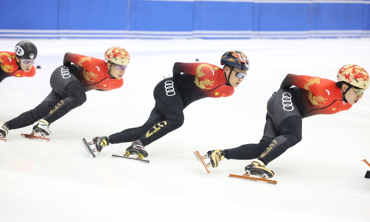 Chinese national short track speed skating team Photo: VCG