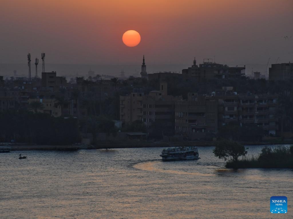 This photo taken on Oct. 22, 2024 shows a view at sunset in Cairo, Egypt. (Photo: Xinhua)