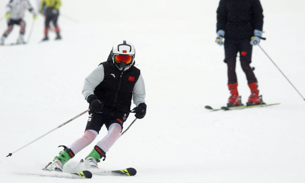 A tourist skis in Harbin, Northeast China's Heilongjiang Province. Photo: VCG