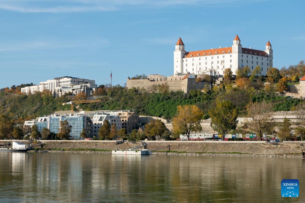 This photo taken on Oct. 28, 2024 shows the Bratislava Castle in Bratislava, capital of Slovakia. (Photo: Xinhua)