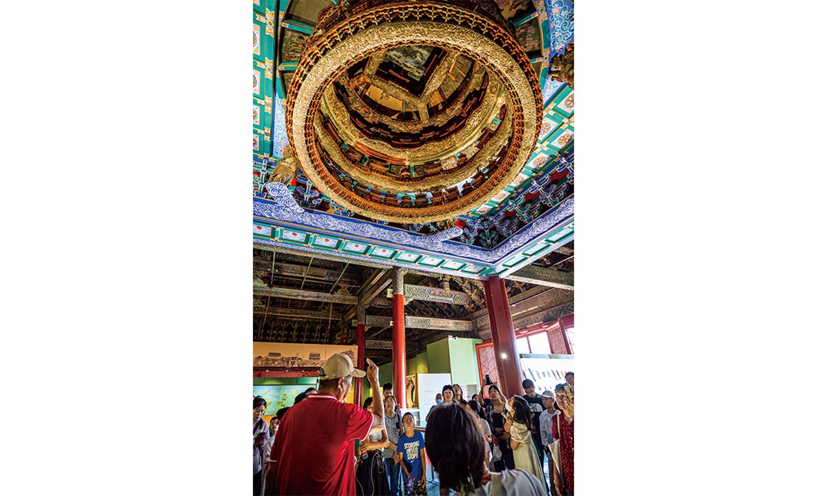 A close-up of the caisson ceiling Photo: VCG