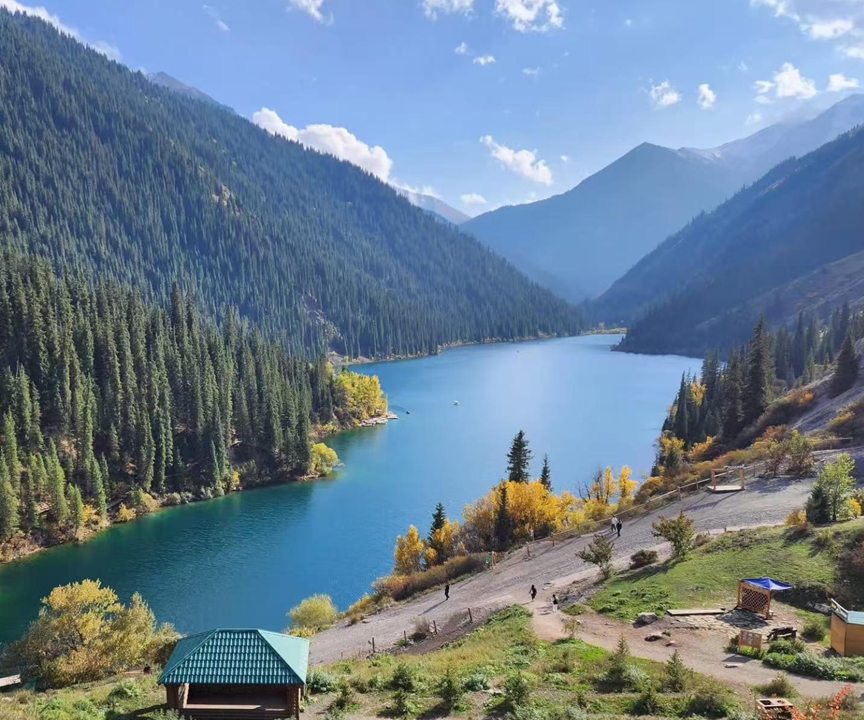 Kolsay is one of the most popular tourist destinations in Kazakhstan. The three beautiful cascade lakes located in the Kolsay Gorge, surrounded by coniferous forests and alpine meadows at altitudes of 1,800 to 2,700 meters above sea level, form the heart of the Kolsay area. Photo: Cao Siqi/GT