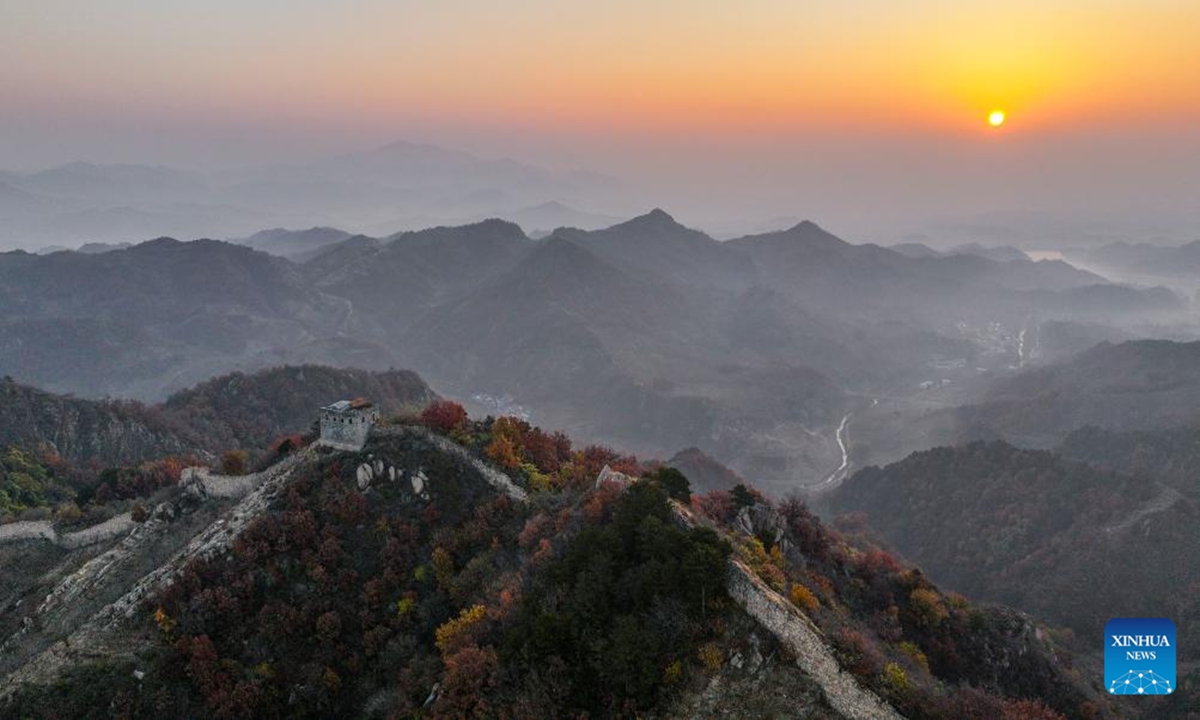 An aerial drone photo taken on Nov. 1, 2024 shows a section of the Great Wall in Zunhua, north China's Hebei Province. (Photo: Xinhua)