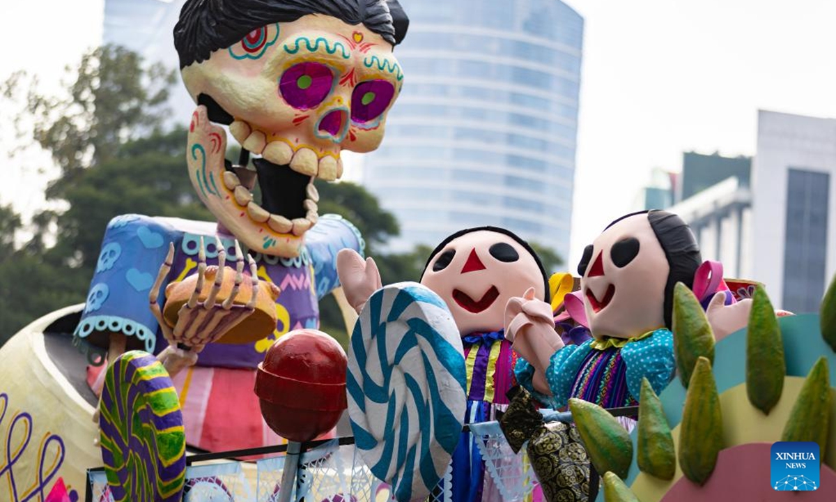 This photo taken on Nov. 2, 2024 shows an art installation during the Day of the Dead Parade in downtown Mexico City, capital of Mexico. (Photo: Xinhua)