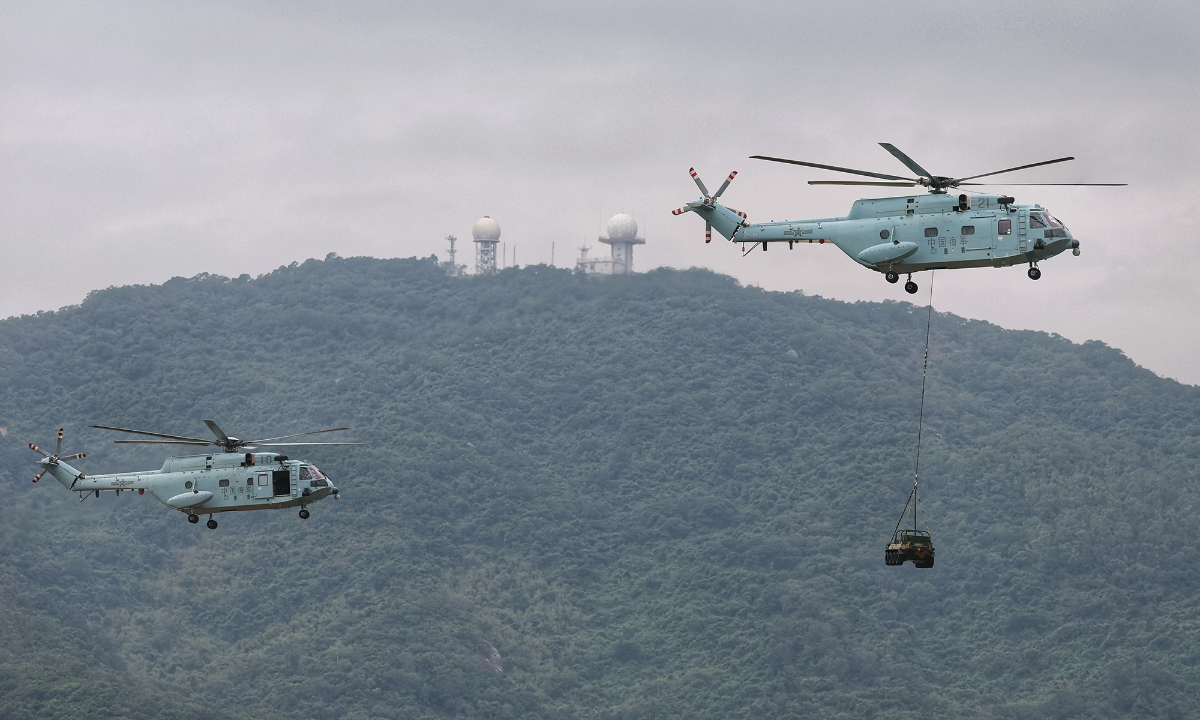 Z-8C transport helicopters in aerial display training at Airshow China Photo: Cui Meng/GT