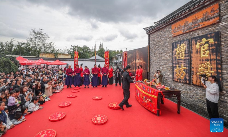 A start-of-winter brewing ceremony for yellow rice wine is held at Shendang Winery Co., Ltd. in Haiyan County of Jiaxing City, east China's Zhejiang Province, Nov. 9, 2024. Shendang Winery Co., Ltd., a century-old winery in Shendang Ancient Town in Jiaxing, held a start-of-winter brewing ceremony for yellow rice wine on Saturday. The ceremony is a tradition observed around Lidong, or Start of Winter, the 19th of the 24 solar terms in the Chinese lunar calendar. (Xinhua/Xu Yu)