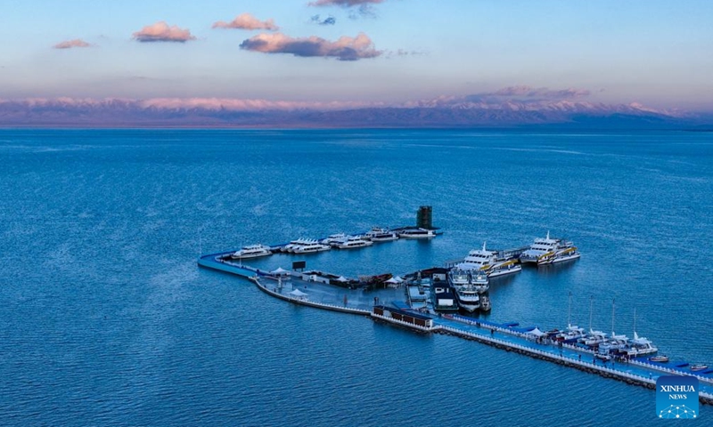 An aerial drone photo taken on Oct. 18, 2024 shows a scenic spot of Qinghai Lake in northwest China's Qinghai Province. (Photo: Xinhua)