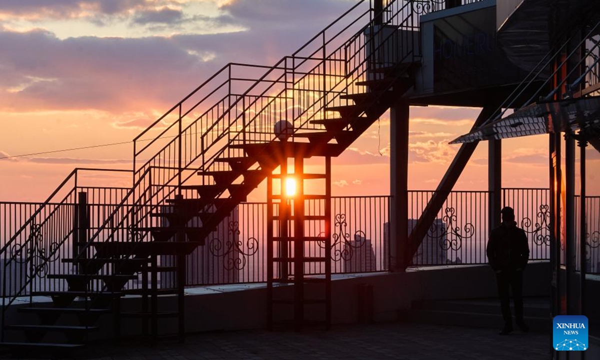 This photo taken on Nov. 6, 2024 shows a sunset view of Vladivostok, Russia.    (Photo: Xinhua)