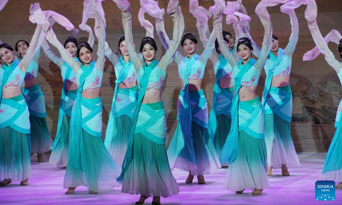 Dancers perform a Chinese dance drama Confucius at the National Museum of China in Beijing, capital of China, Nov. 6, 2024. A special performance for the World Conference of Classics was staged here on Wednesday. The conference is slated from Nov. 6 to 8 in Beijing. (Photo: Xinhua)