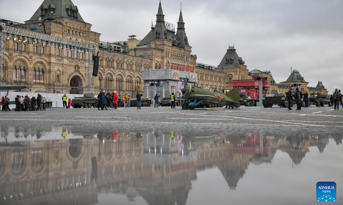 People visit an outdoor exhibition commemorating the military parade in 1941 at Red Square in Moscow, Russia, Nov. 7, 2024. (Photo: Xinhua)