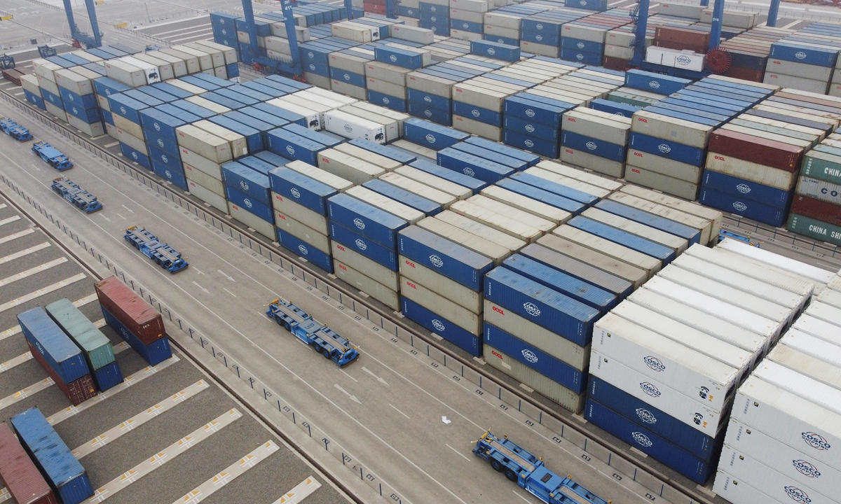 Giant containers pile up at the newly developed Chancay Port, Chancay, Peru, on October 24, 2024. Photo: IC