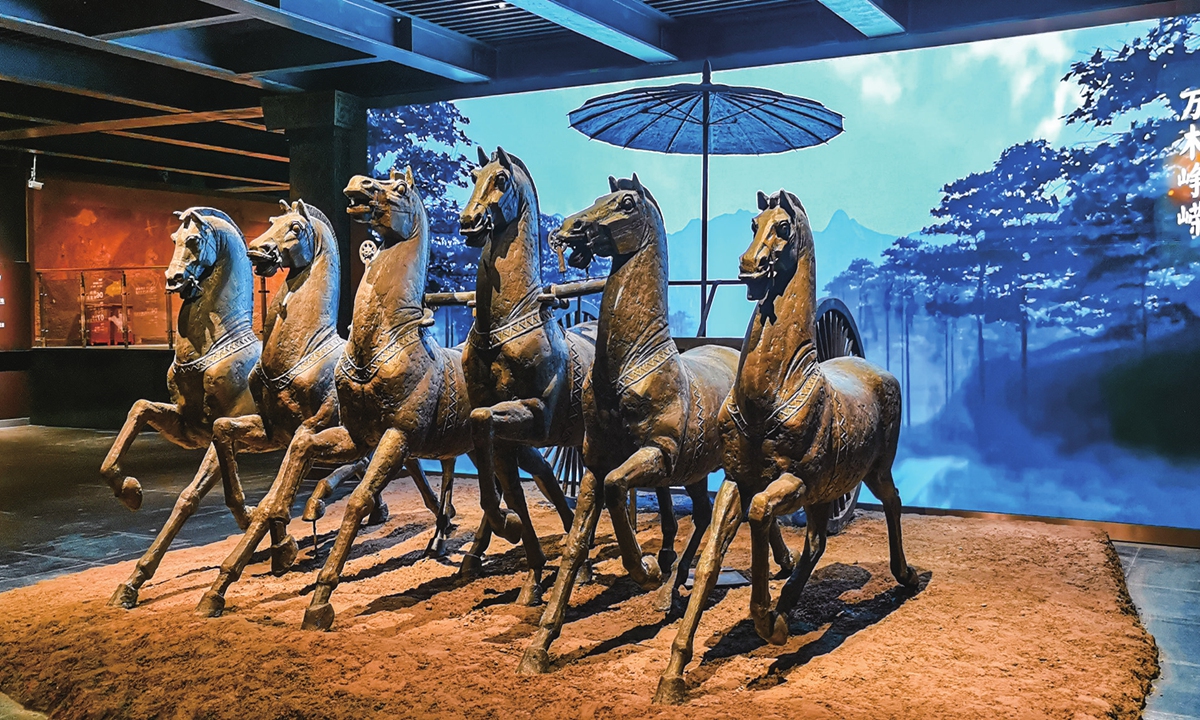 Chariot and horses statue in Xiongjiazhong National Archaeological Heritage Park exhibition hall, Jingzhou