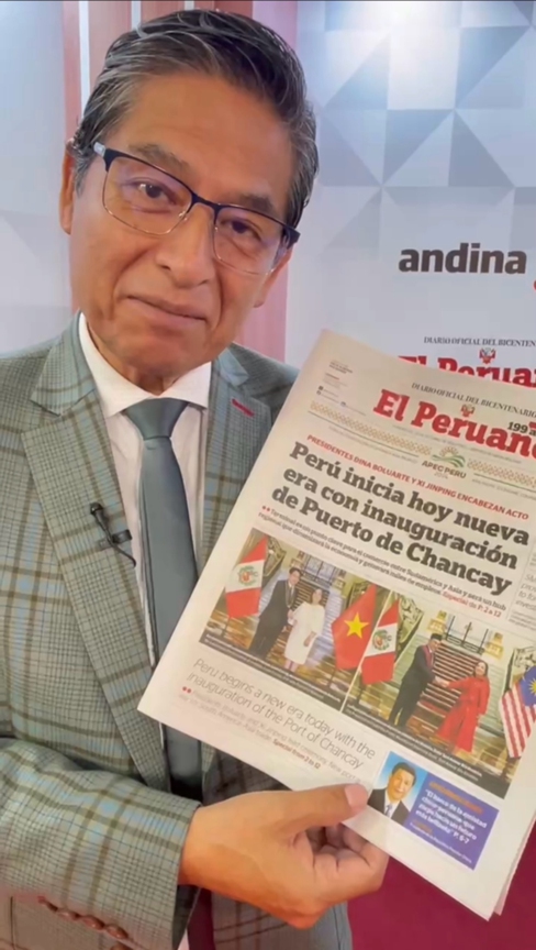 César Chaman, editor general of Agencia Andina, holds a copy of El Peruano newspaper in Lima, Peru on November 14, 2024. Photo: Wang Qi/GT