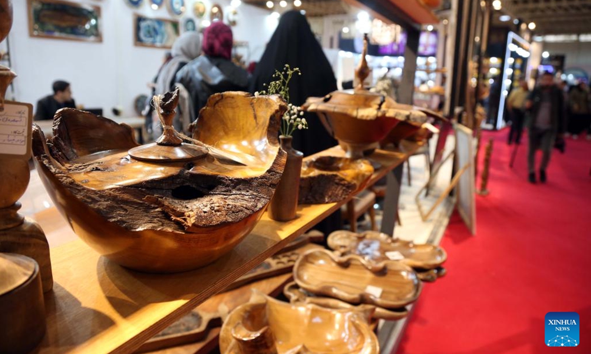 People visit the 37th National Handicrafts Exhibition in Tehran, Iran, Nov. 13, 2024. The exhibition opened here Wednesday.  (Xinhua)