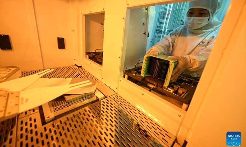 A staff member works at a nanotechnology company at the Suzhou Industrial Park in Suzhou, east China's Jiangsu Province, Nov. 12, 2024. Suzhou Industrial Park has focused on the development of emerging industries such as biomedicine and big health, nanotechnology applications and new materials in recent years. (Photo: Xinhua)