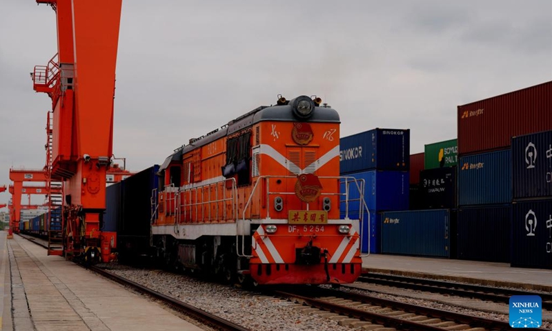 A China-Europe freight train prepares to depart from a railway station of CRIntermodal in Wuhan, central China's Hubei Province, Nov. 16, 2024. The China-Europe freight train (Wuhan) service has 55 international logistics channels reaching 40 countries and regions and 117 cities. It has become an important transportation channel of import and export for domestic foreign trade enterprises. (Xinhua/Xing Guangli)