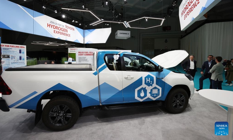 People attend an exhibition during the European Hydrogen Week in Brussels, Belgium, on Nov. 18, 2024. The European Hydrogen Week, the European Union's policy conference and business forum for the hydrogen sector, kicked off in Brussels on Monday.  (Photo: Xinhua)