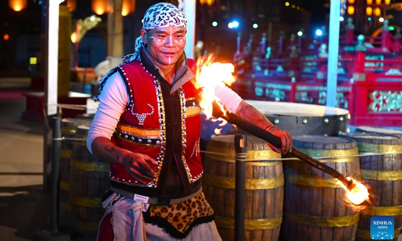 A performer stages a show at an immersive performing arts town in Xixia District of Yinchuan, northwest China's Ningxia Hui Autonomous Region, Nov. 25, 2024. (Photo: Xinhua)