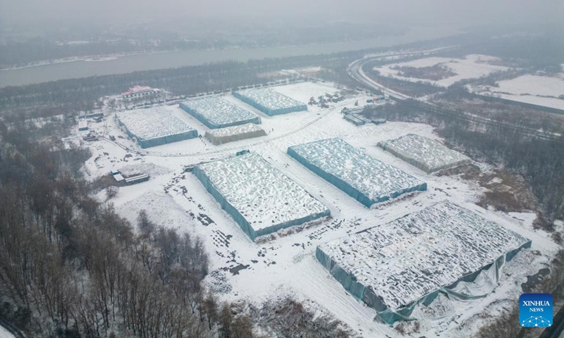 An aerial drone photo shows an ice cube reserve for the construction of the 26th Harbin Ice-Snow World in Harbin, northeast China's Heilongjiang Province, Nov. 26, 2024. (Photo: Xinhua)