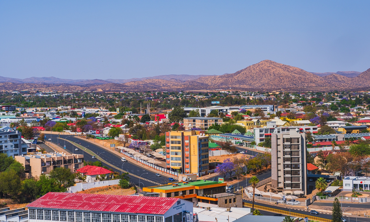 China-Namibia Green Cooperation: NEVs and Hydrogen Energy for a Sustainable Future