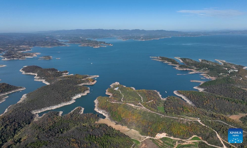 An aerial drone photo taken on Nov. 30, 2024 shows a view of the Danjiangkou Reservoir in central China's Hubei Province. Photo: Xinhua