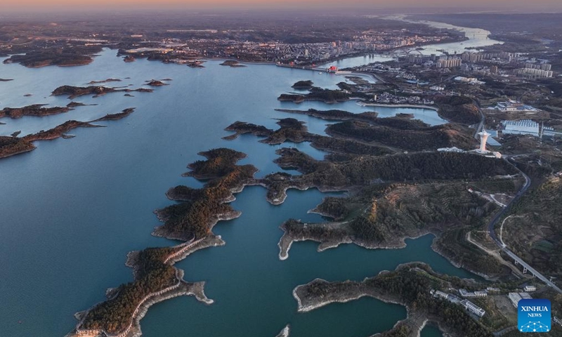 An aerial drone photo taken on Nov. 29, 2024 shows a view of the Danjiangkou Reservoir in central China's Hubei Province. Photo: Xinhua