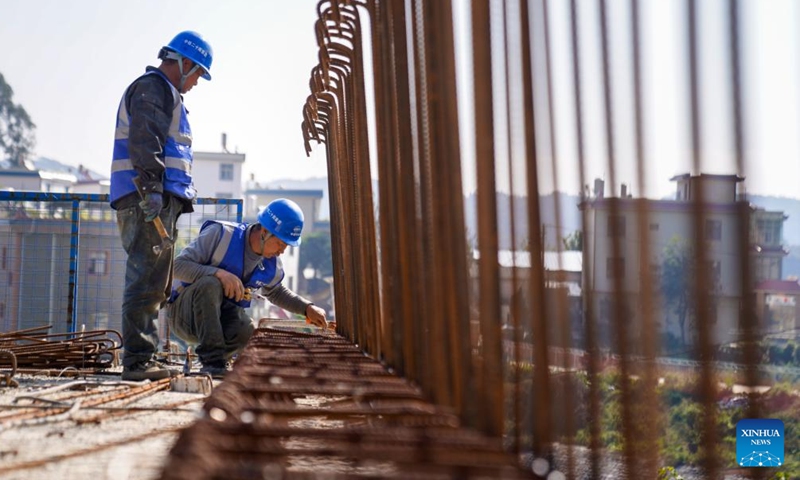 Worker work at the construction site of an expressway in Yiliang County of Kunming, southwest China's Yunnan Province, Dec. 2, 2024. Multiple transportation infrastructure projects are currently under construction in Yunnan, which are expected to greatly improve the transportation system in the province. (Photo: Xinhua)