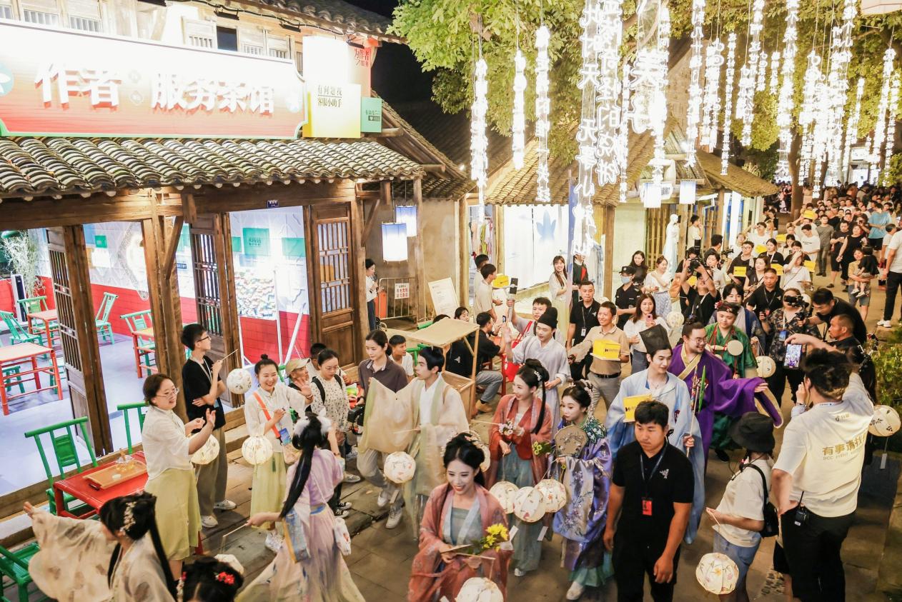 Visitors walk in a street at the Puyuan Fashion Resort Photo: Courtesy of the People's Government of Puyuan Town