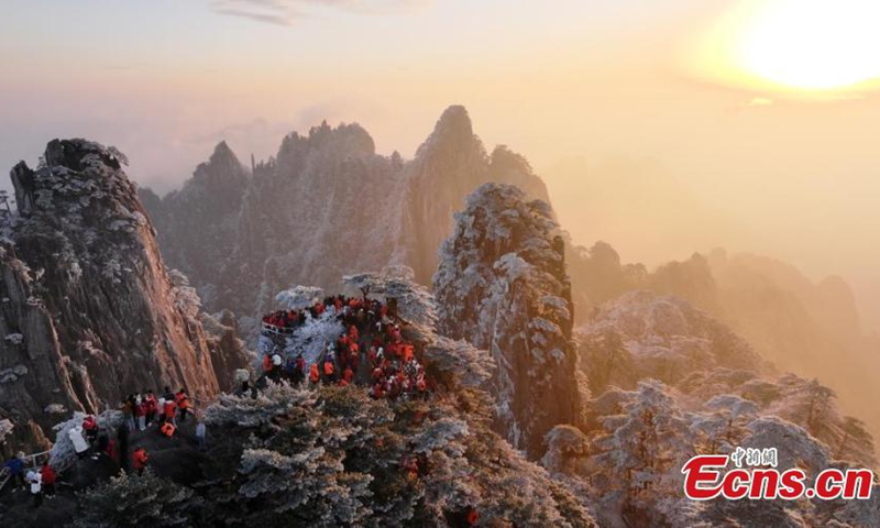 Landscape of rime-covered trees on the Huangshan Mountain scenic spot in east China's Anhui Province, Dec. 8, 2024. Photo: China News Service