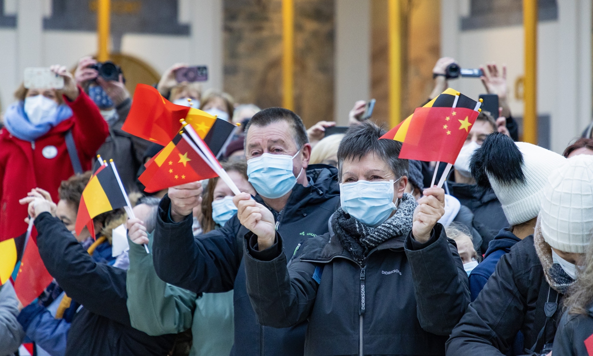 Before the three giant pandas Tian Bao, Bao Di, and Bao Mei embarked on their journey back to China on December 10, 2024, Pairi Daiza Zoo held a farewell ceremony for them. Photo: Pairi Daiza Zoo