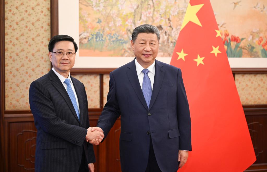 President Xi Jinping meets with Chief Executive of the Hong Kong Special Administrative Region (HKSAR) John Lee, who is on a duty visit to Beijing, capital of China, Dec. 13, 2024. (Photo: Xinhua)