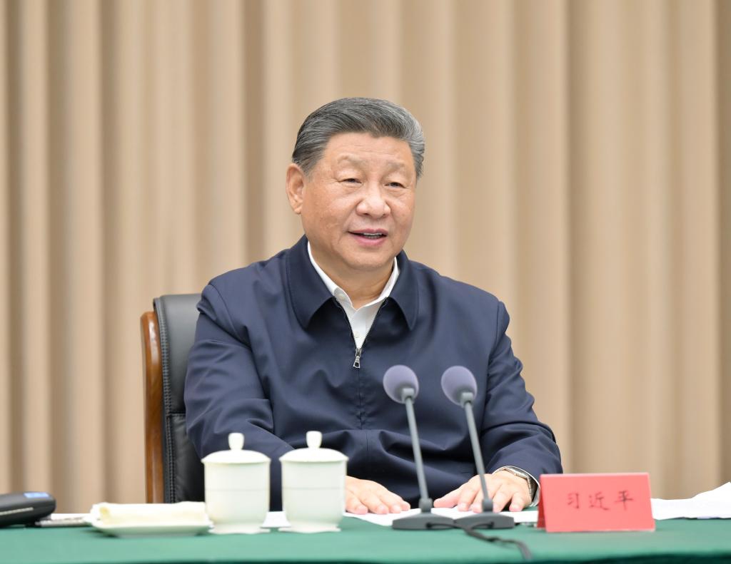 Chinese President Xi Jinping, also general secretary of the Communist Party of China (CPC) Central Committee and chairman of the Central Military Commission, listens to the work report from the CPC Hainan provincial committee and the provincial government and delivers an important speech in Sanya, south China's Hainan Province, Dec. 17, 2024. (Xinhua/Li Tao)