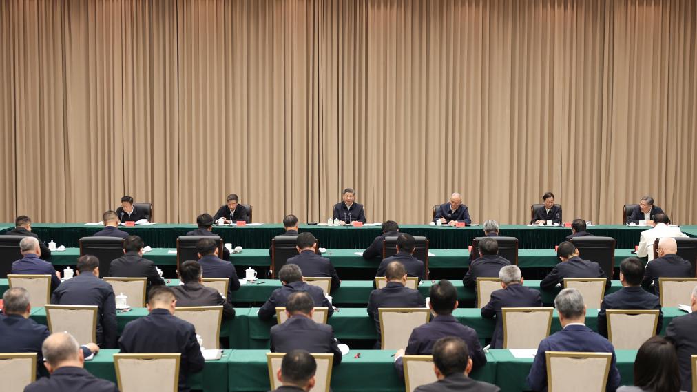 Chinese President Xi Jinping, also general secretary of the Communist Party of China (CPC) Central Committee and chairman of the Central Military Commission, listens to the work report from the CPC Hainan provincial committee and the provincial government and delivers an important speech in Sanya, south China's Hainan Province, Dec. 17, 2024. (Xinhua/Ding Haitao)