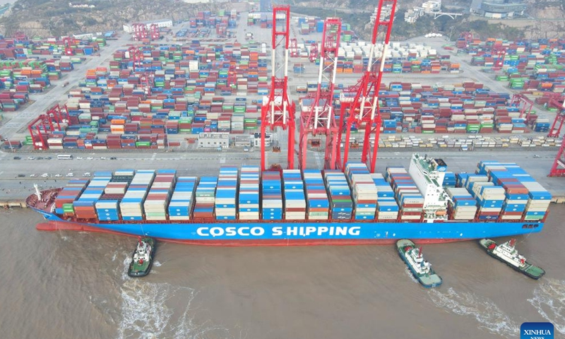 An aerial drone photo shows the Xin Shanghai, a vessel operated by China COSCO Shipping Corporation Limited, berthed at Yangshan Port, east China's Shanghai, Dec. 18, 2024.

The Xin Shanghai arrived in Shanghai's Yangshan Port on Wednesday afternoon after a 23-day journey from Peru's Chancay Port, marking the first official voyage between the two ports.

The journey opened the first two-way operational sea link between Shanghai and Chancay Port, a newly-inaugurated flagship project of Belt and Road cooperation between China and Peru. (Xinhua/Fang Zhe)