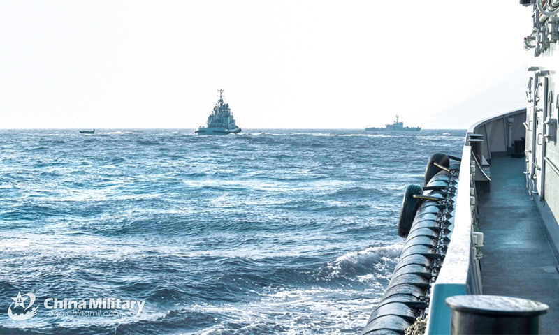 The minesweeper Changyi (Hull 739) attached to a naval base under the Chinese PLA Northern Theater Command sails away from the tugboats during a maritime training exercise in December 1, 2024. (eng.chinamil.com.cn/Photo by Li Huaqun)