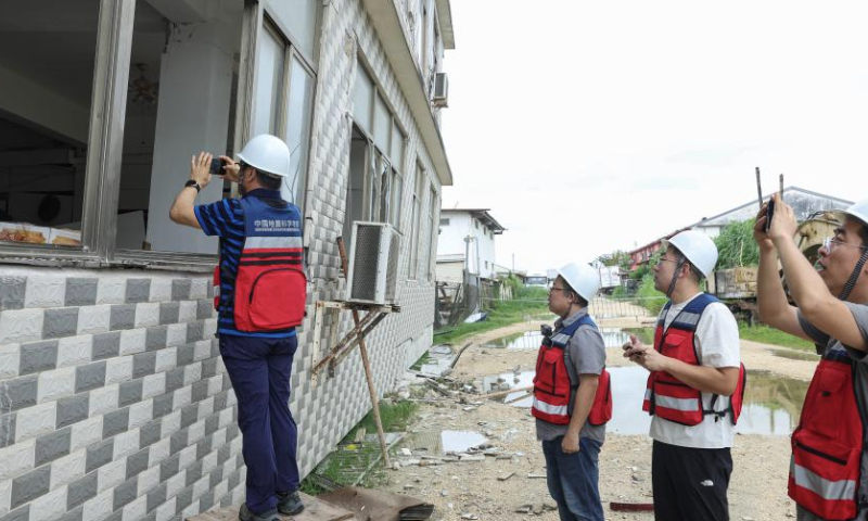 Chinese experts check on a damaged building in Port Vila, Vanuatu, Jan. 1, 2025.

At the request of the Vanuatu government, China has sent four experts to assist with post-earthquake response in the Pacific island country, Chinese foreign ministry spokesperson Mao Ning said Monday.

The four engineering experts from the China Earthquake Administration arrived in Port Vila, capital of Vanuatu, on Monday to carry out structural research, safety assessment and secondary disaster investigation in the hardest hit areas. (Xinhua/Long Lei)